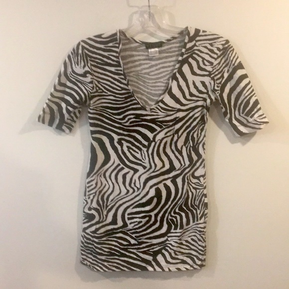 🌸 SALE VENUS Short Sleeve Long Shirt Size XS - Picture 1 of 6